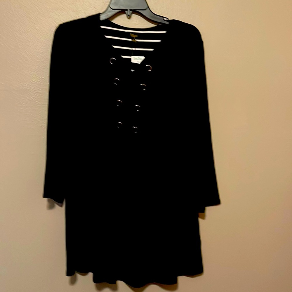 Black, Cupio Tunic-style top